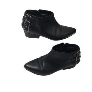 Seychelles Black Leather Pointed Toe Buckle Ankle Booties Size 6